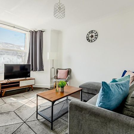 Bright 2Br Flat, Forest Gate, East Londra Dış mekan fotoğraf