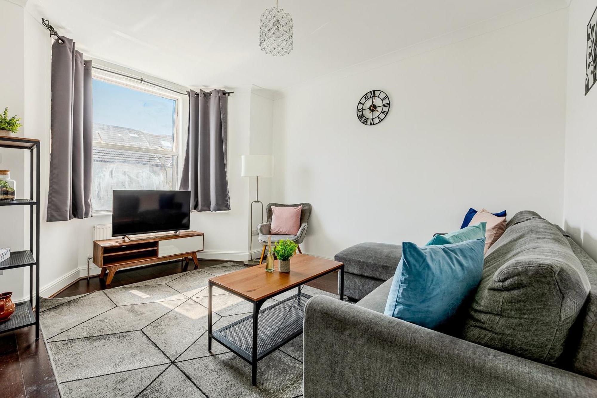 Bright 2Br Flat, Forest Gate, East Londra Dış mekan fotoğraf